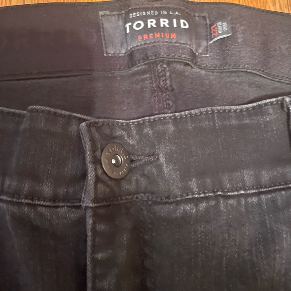Torrid Black Skinny Jeans for Women - Picture 3 of 3